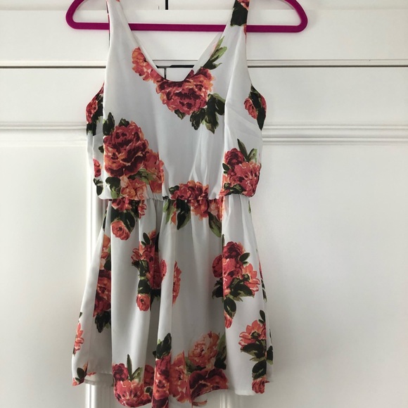 Floral patterned romper - Picture 2 of 4